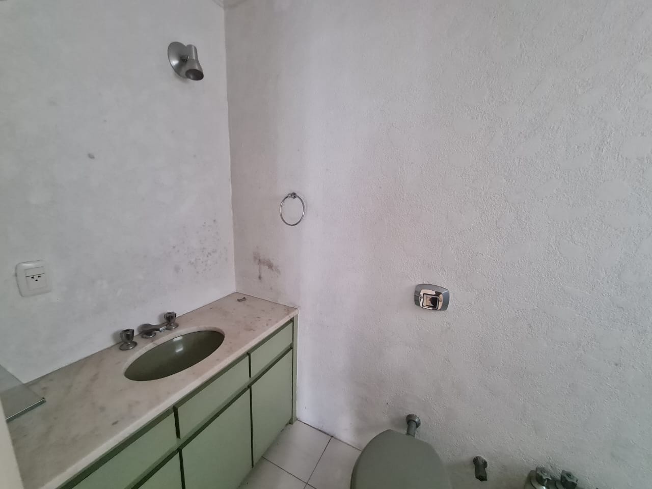 1515